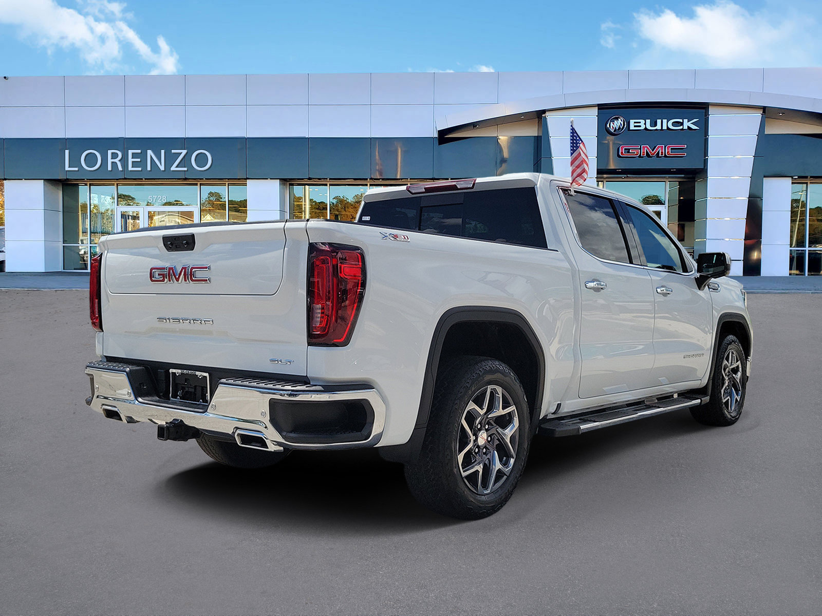 Used 2024 GMC Sierra 1500 SLT w/ SLT Premium Plus Package AWD/4WD image 5