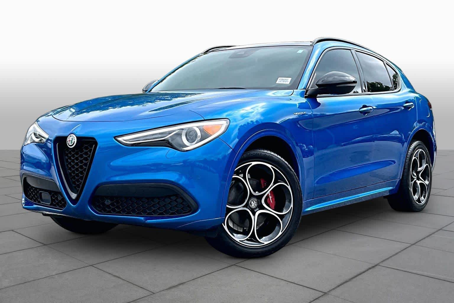 Used 2023 Alfa Romeo Stelvio Veloce AWD/4WD image 2