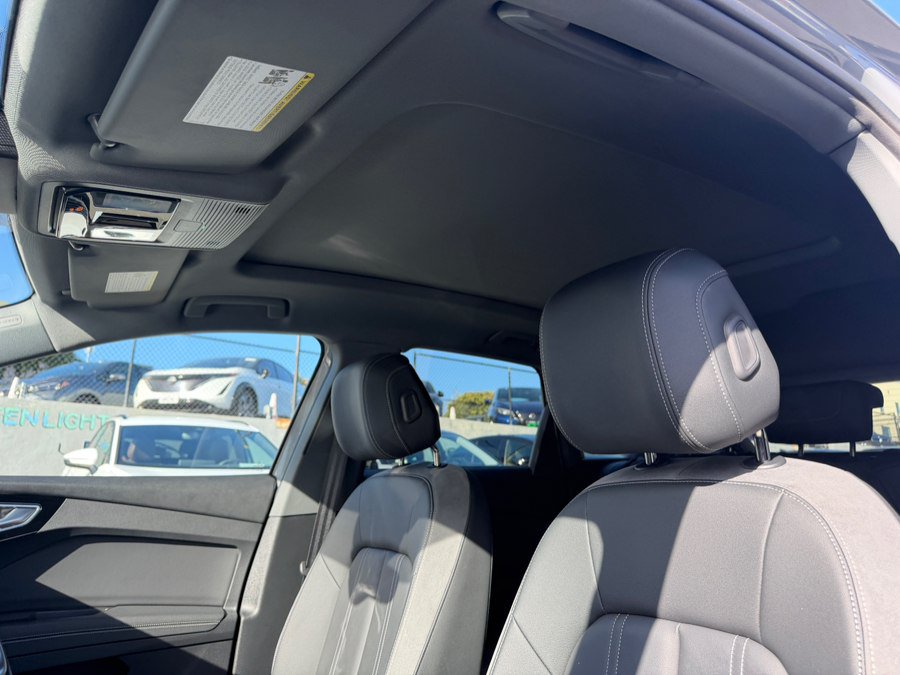 Used 2024 Audi Q4 e-tron Premium Plus w/ Premium Plus AWD/4WD image 19