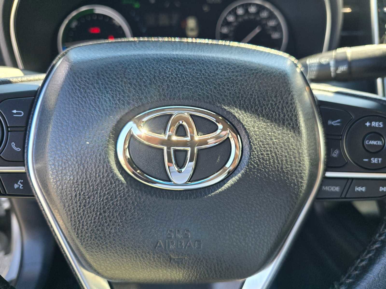 Used 2021 Toyota Avalon XLE w/ Carpet Mat Package (TMS) image 24