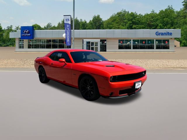 Used 2018 Dodge Challenger R/T w/ Blacktop Package RWD image 5