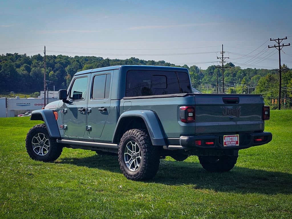 Used 2025 Jeep Gladiator Mojave AWD/4WD image 7