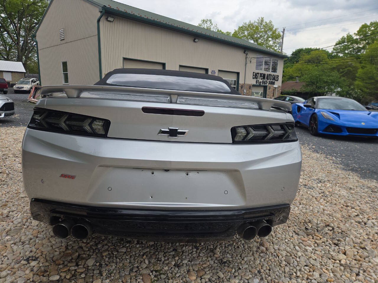 Used 2017 Chevrolet Camaro SS RWD image 7