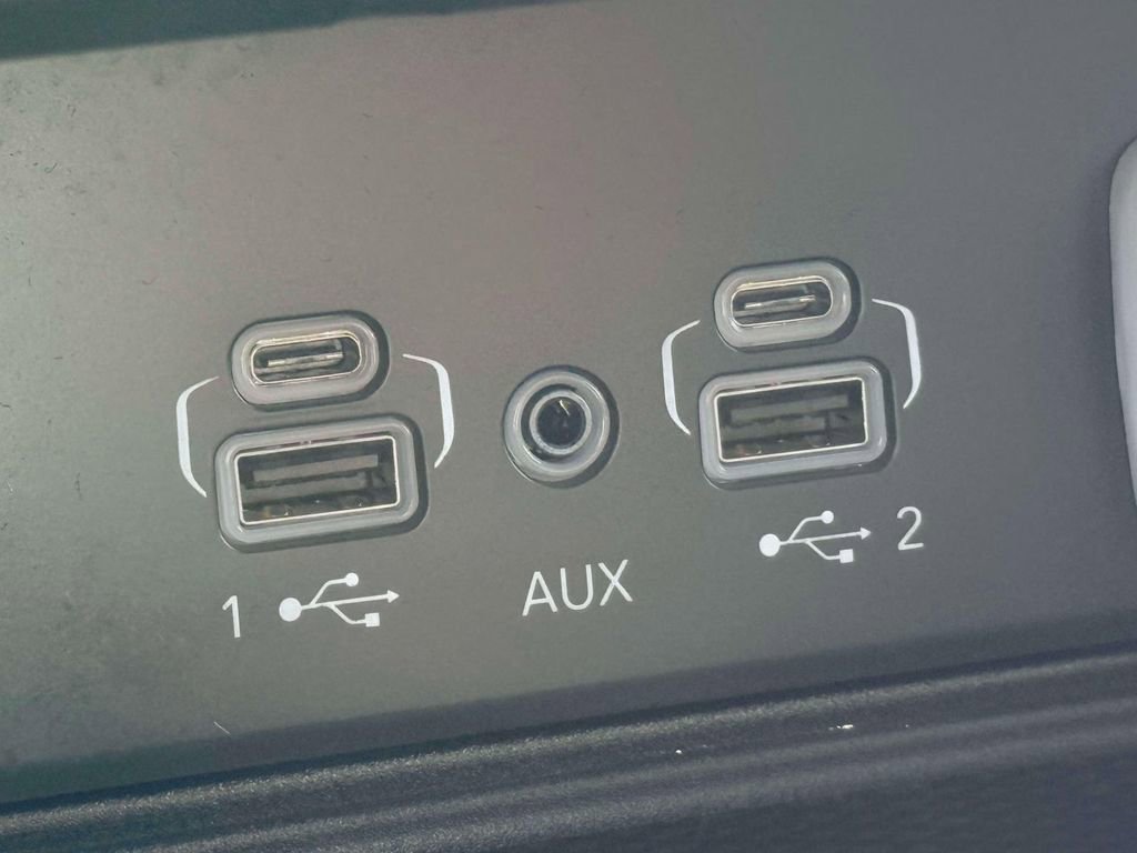 Used 2024 Jeep Grand Cherokee Altitude image 23