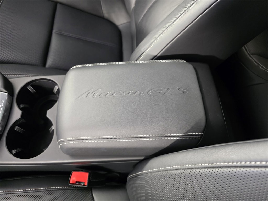 Used 2023 Porsche Macan GTS image 14