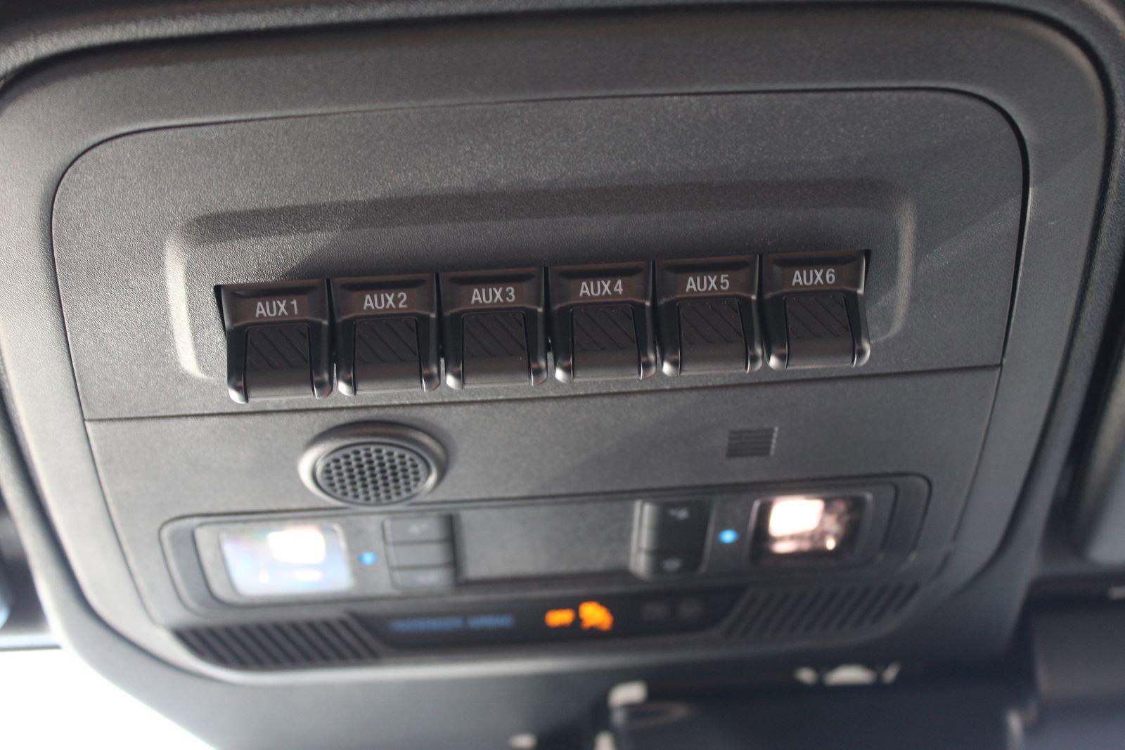 New 2025 Ford Bronco Raptor w/ Interior Carbon Fiber Pack image 32