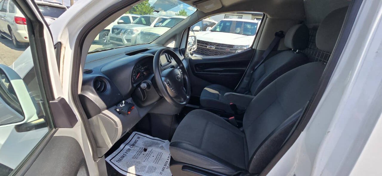 Used 2018 Nissan NV200 SV w/ Navigation Package FWD image 9