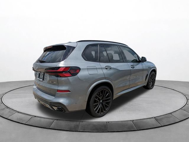 Used 2024 BMW X5 sDrive40i w/ M Sport Package RWD image 4