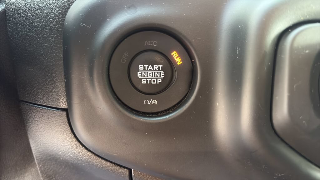Used 2021 Jeep Wrangler Sport AWD/4WD image 21