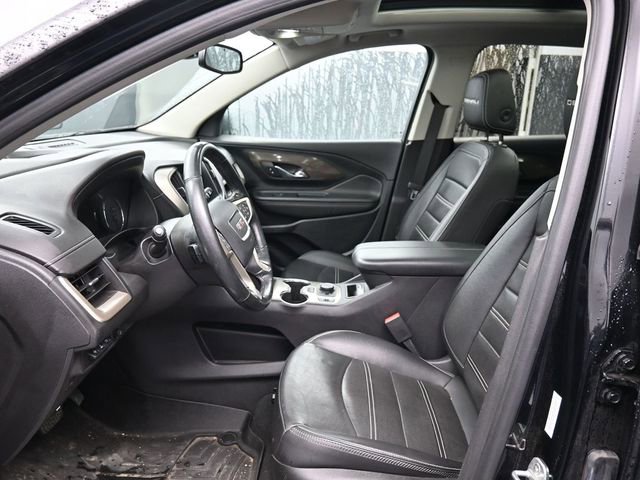 Used 2023 GMC Terrain Denali w/ Denali Premium Package image 18