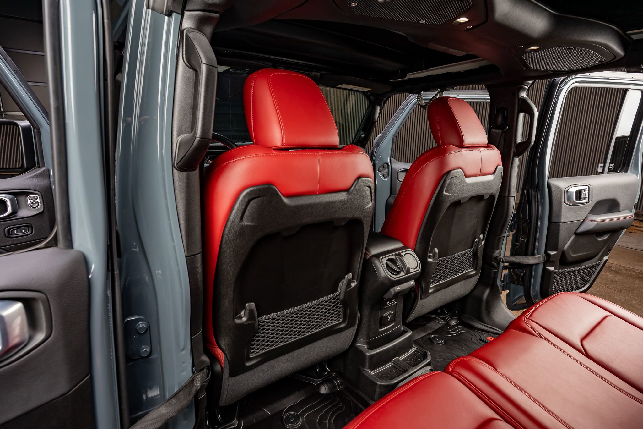 Used 2024 Jeep Wrangler Unlimited Rubicon 392 image 35