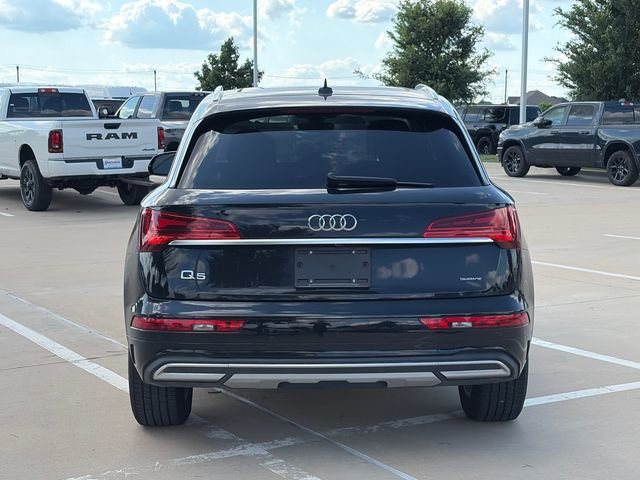 Used 2021 Audi Q5 2.0T Premium w/ Convenience Package AWD/4WD image 8