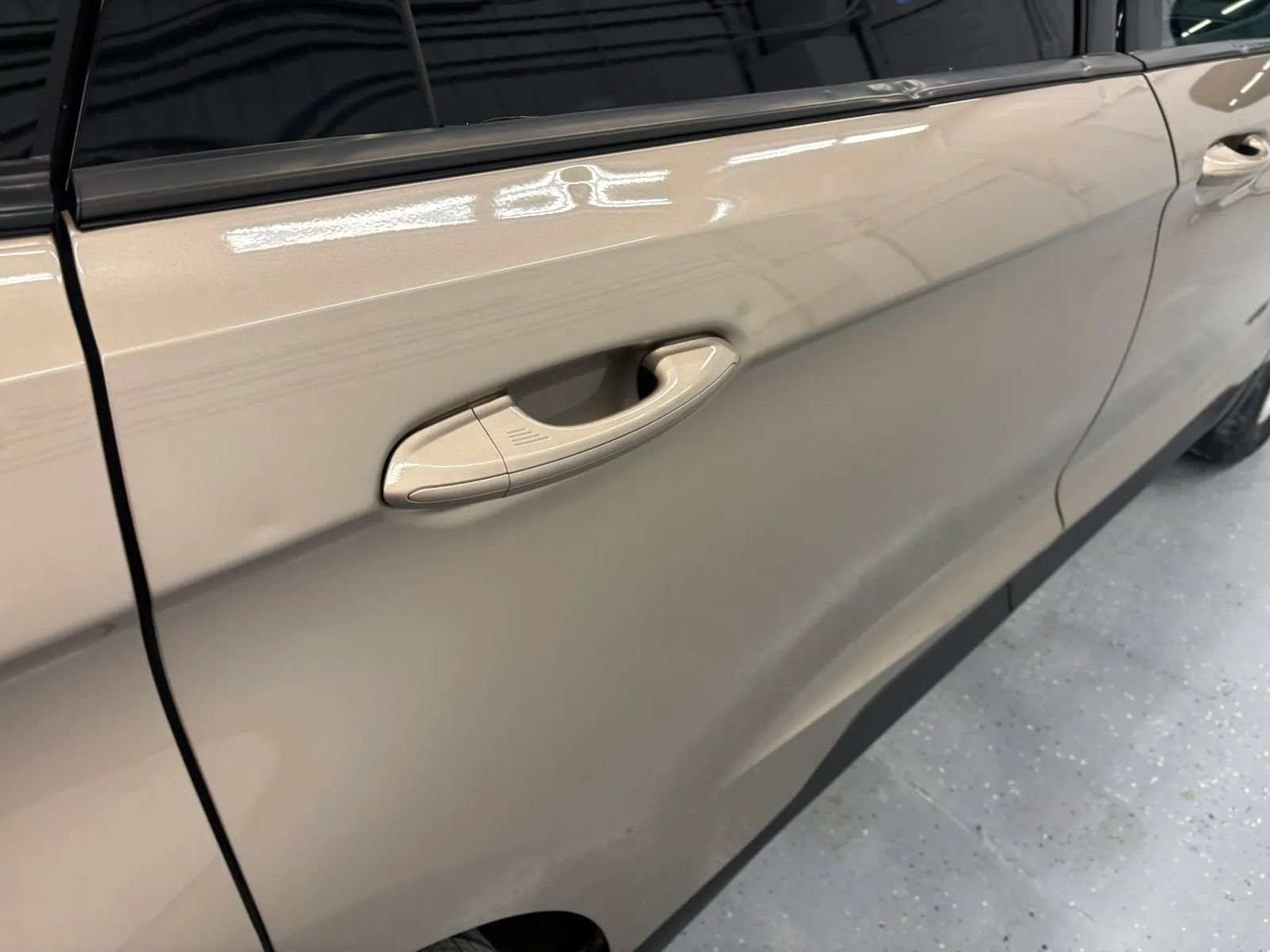 Used 2020 Ford Edge SE w/ Cargo Accessory Package FWD image 24