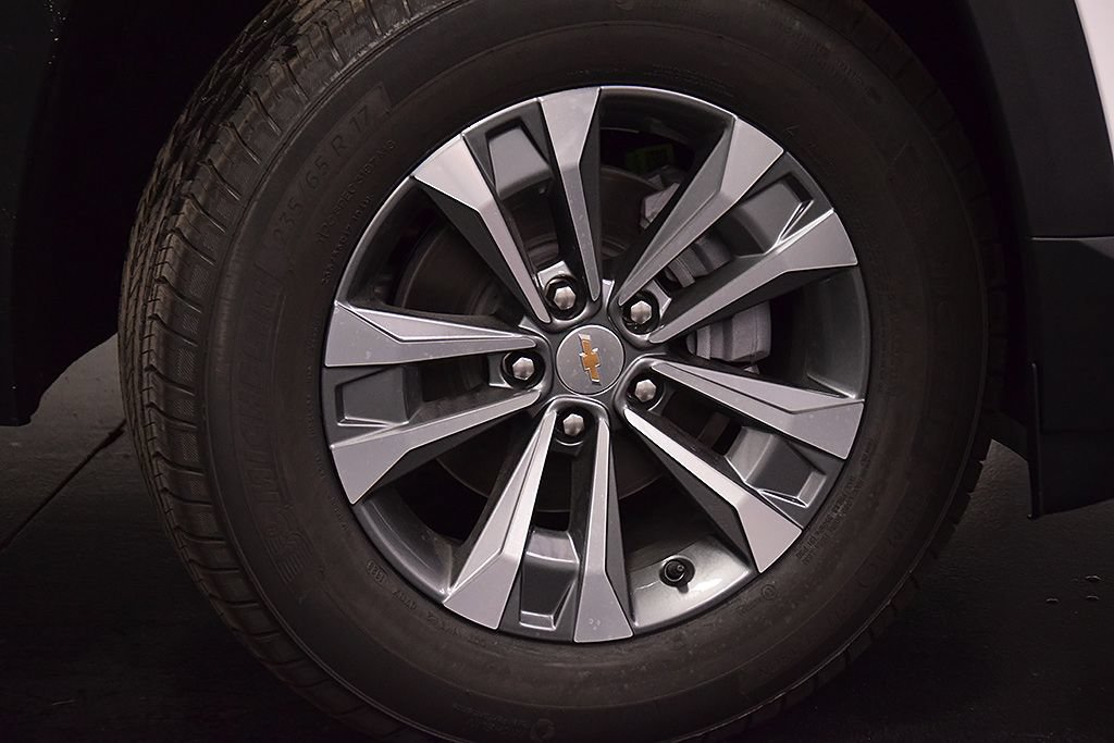 New 2027 Chevrolet Equinox LT AWD/4WD image 10
