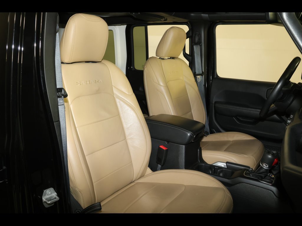 Used 2018 Jeep Wrangler Unlimited Sahara image 28