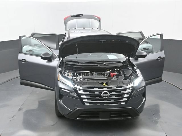 Used 2026 Nissan Rogue S FWD image 33
