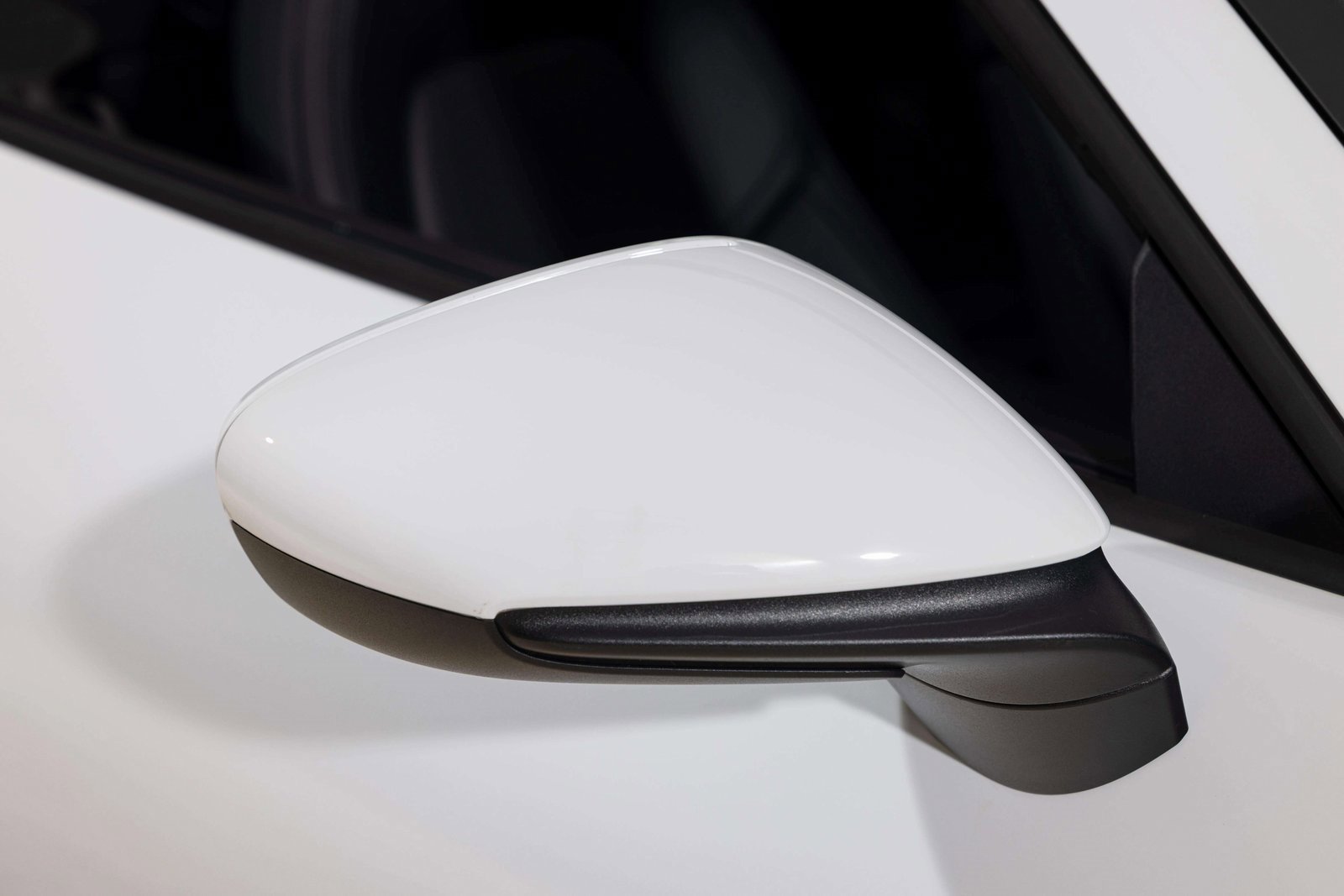 Used 2025 Porsche 911 Carrera image 49