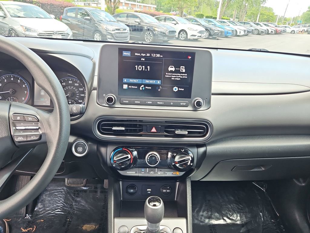 Used 2023 Hyundai Kona SEL w/ Cargo Package image 15