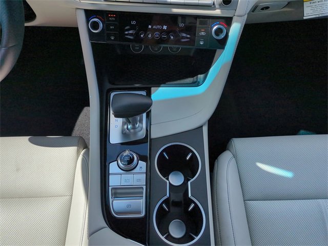 Certified 2025 Genesis G70 2.5T image 18