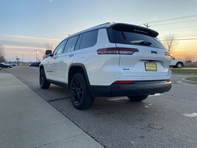 Certified 2024 Jeep Grand Cherokee L Laredo image 7
