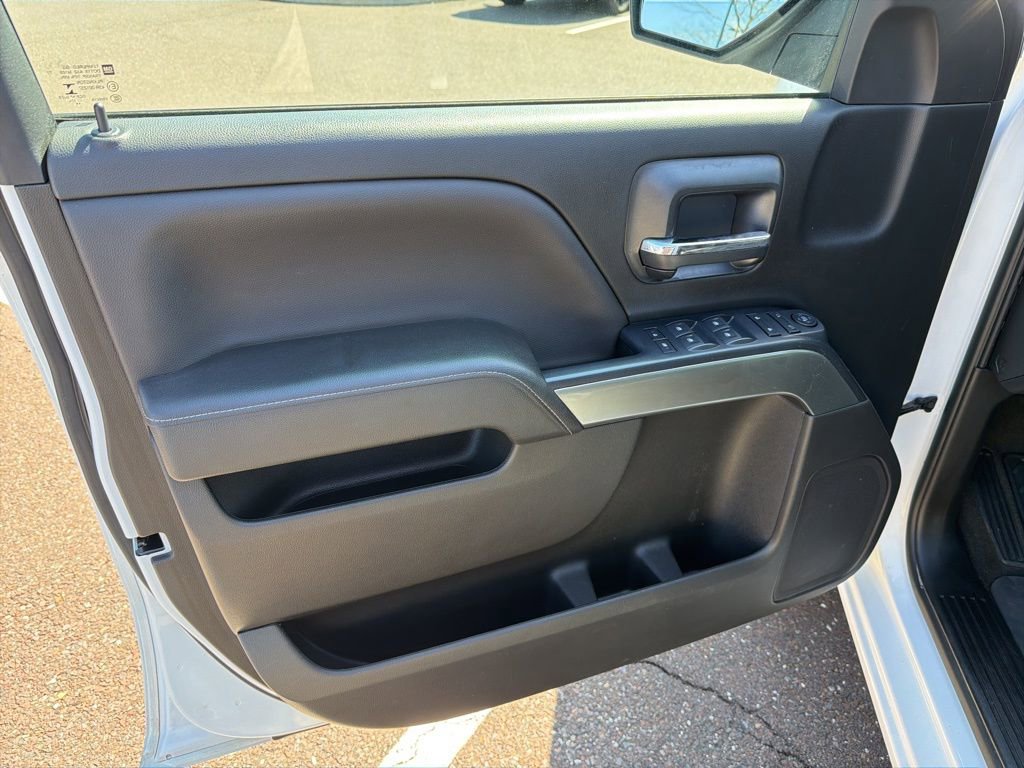 Used 2018 Chevrolet Silverado 1500 LT w/ Trailering Package image 6