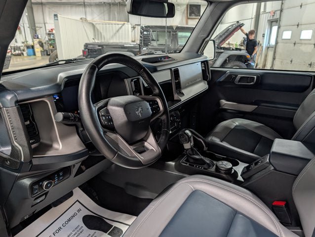 Used 2022 Ford Bronco Outer Banks AWD/4WD image 15