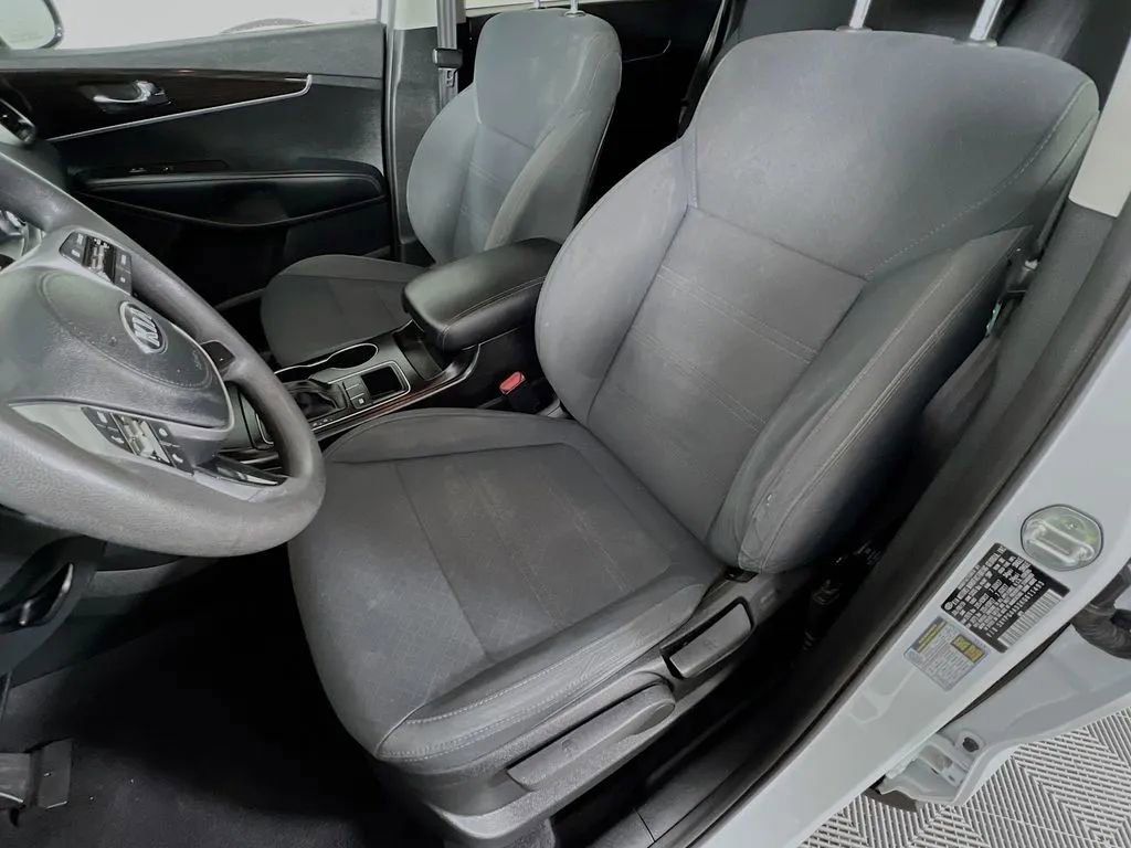 Used 2019 Kia Sorento L image 21