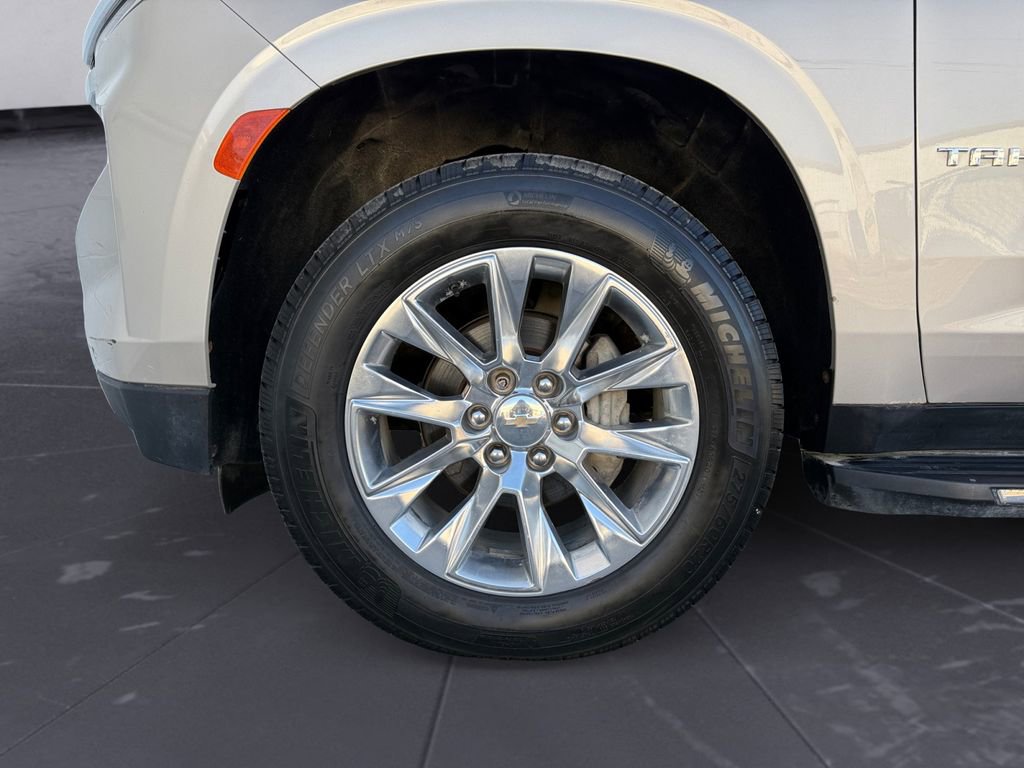 Used 2021 Chevrolet Tahoe Premier w/ Premium Package AWD/4WD image 13