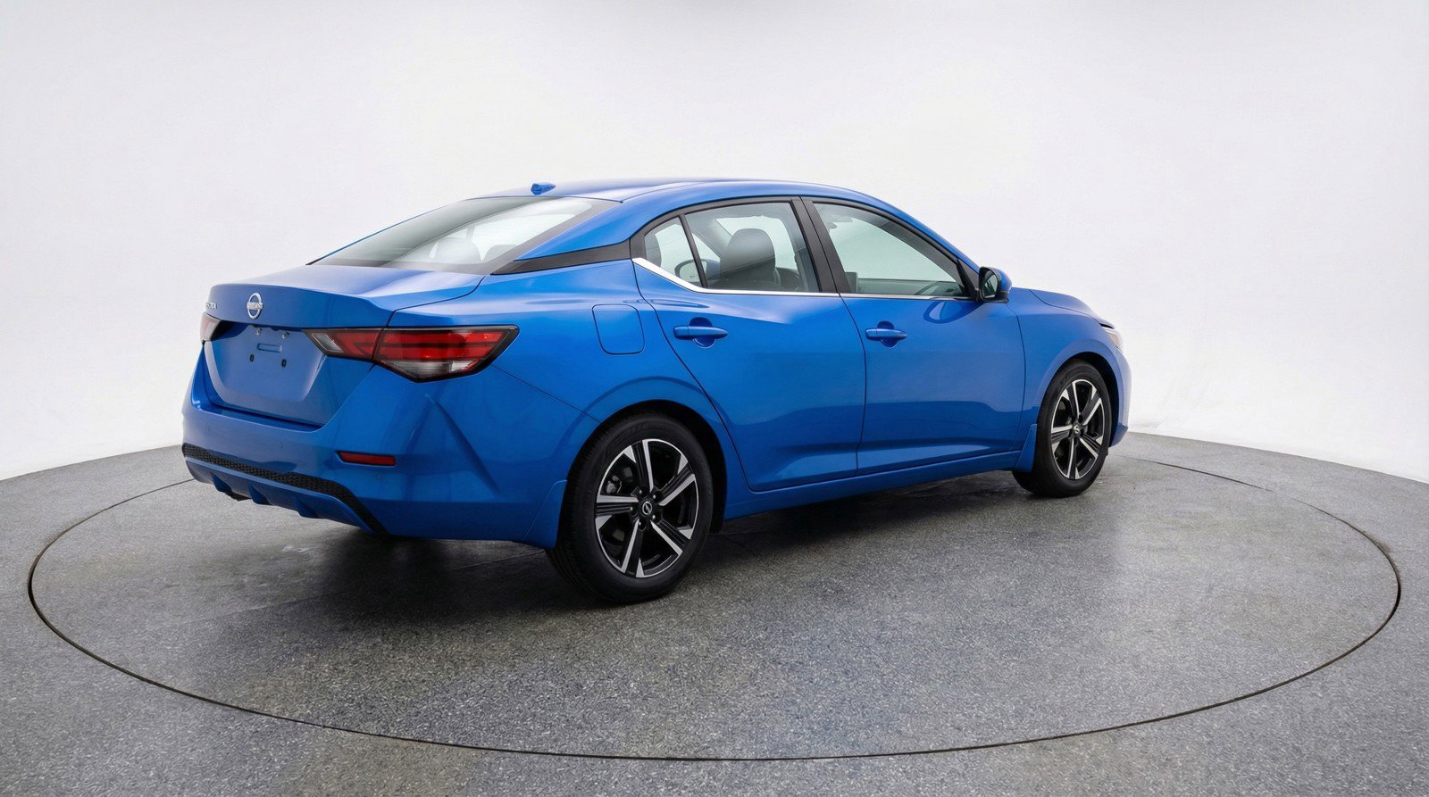 Used 2025 Nissan Sentra SV image 7