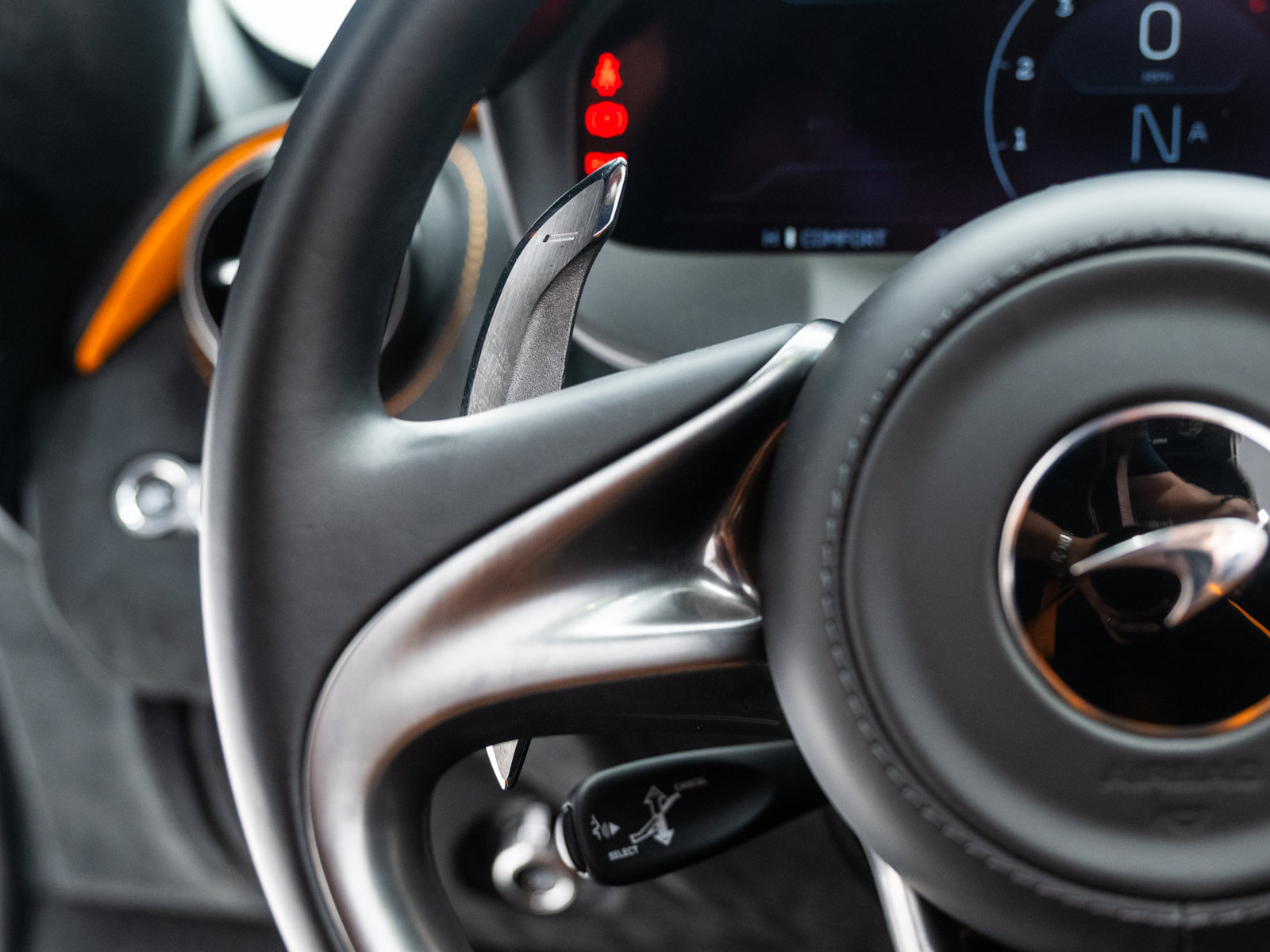 Used 2024 McLaren 750S Spider RWD image 43