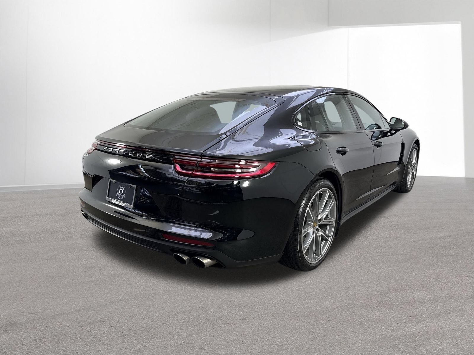 Used 2018 Porsche Panamera 4S AWD/4WD image 34