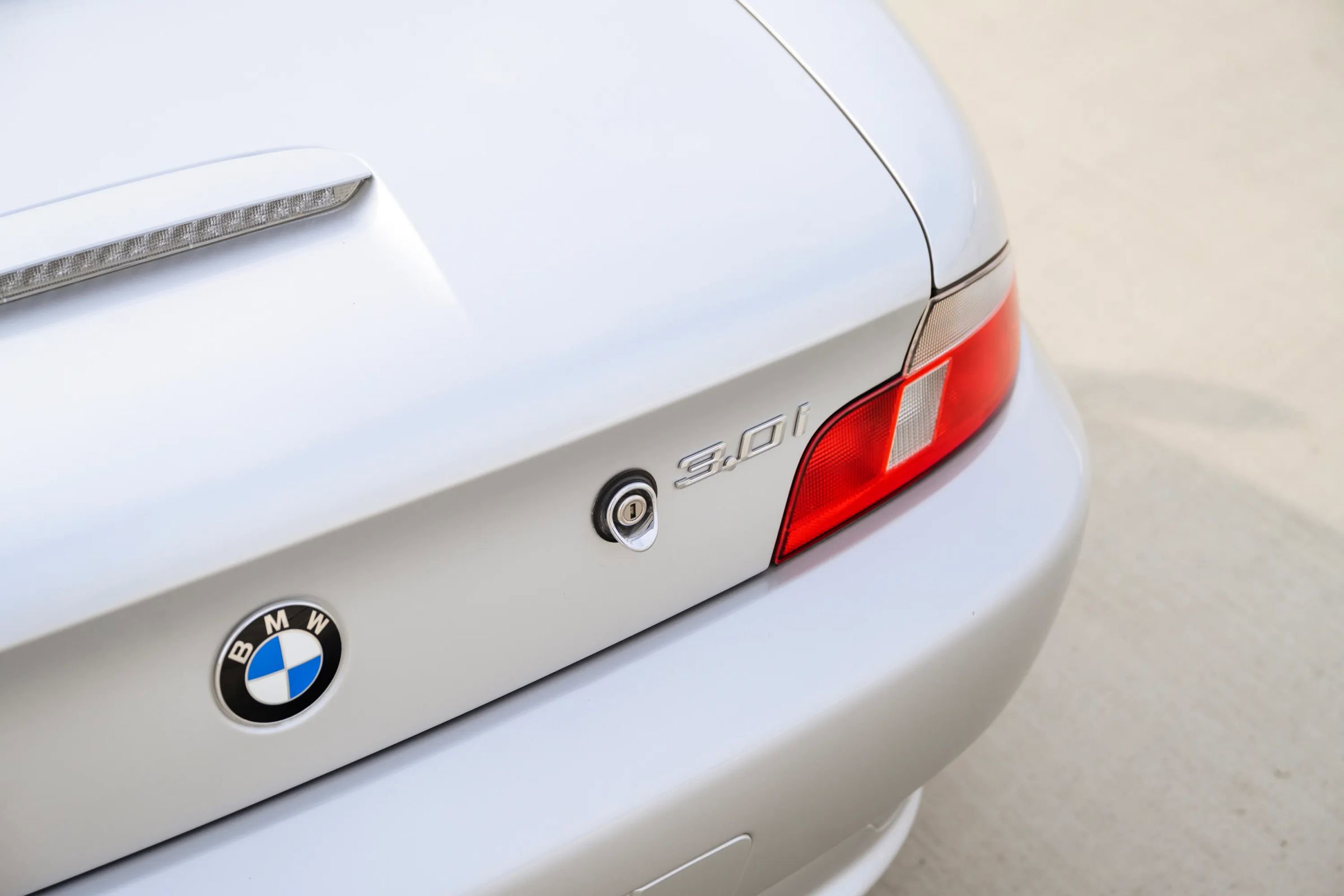 Used 2001 BMW Z3 3.0i image 17