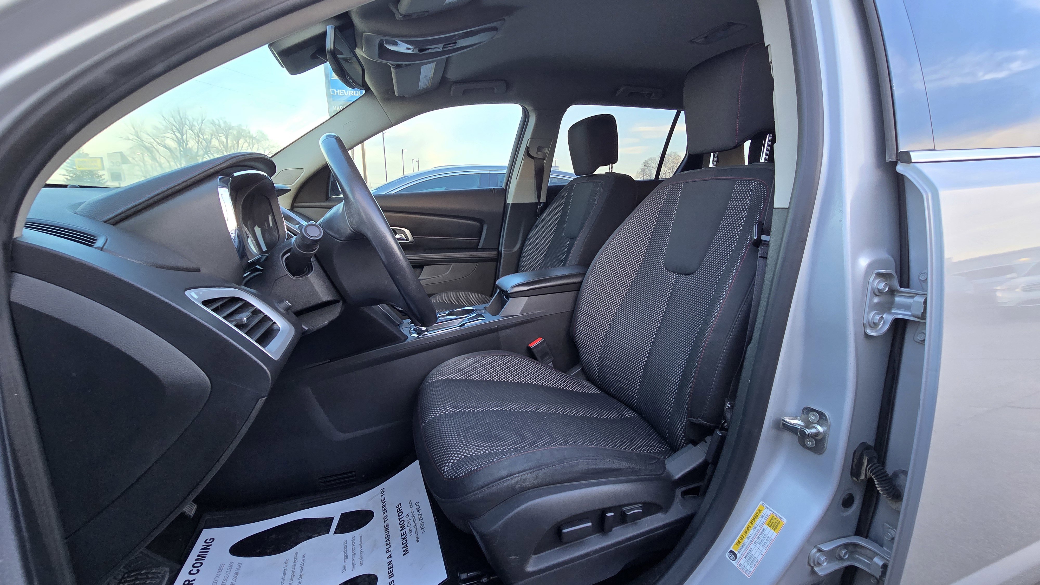 Used 2015 GMC Terrain SLE w/ Chrome Edition image 9