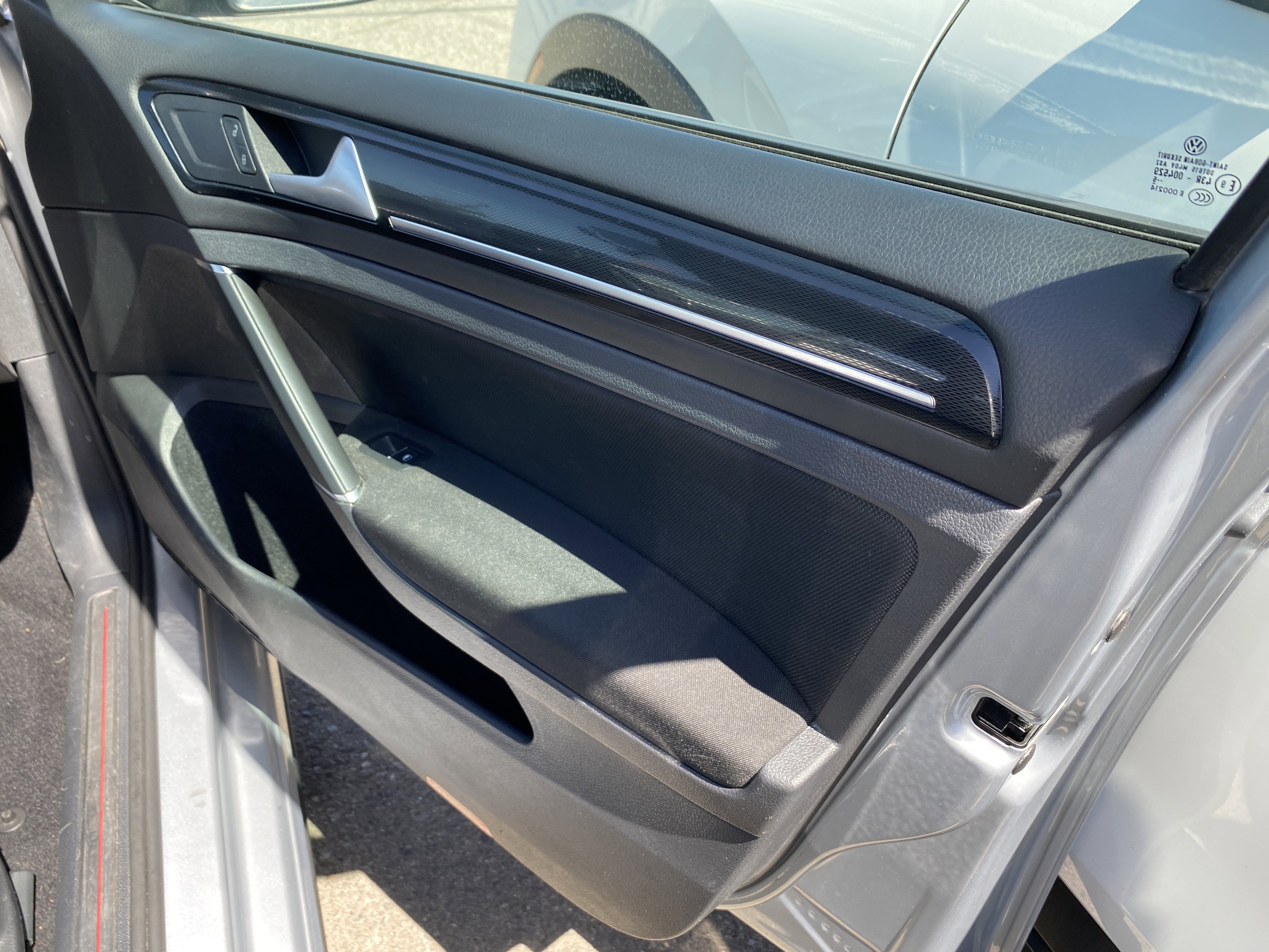 Used 2015 Volkswagen GTI S image 19