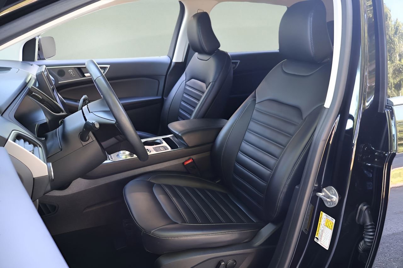 Used 2022 Ford Edge SEL w/ Convenience Package AWD/4WD image 11