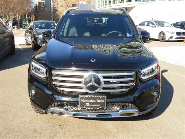 Used 2025 Mercedes-Benz GLB 250 4MATIC image 6