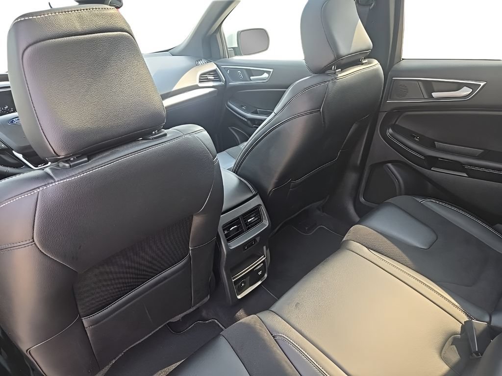 Used 2023 Ford Edge ST w/ Equipment Group 401A AWD/4WD image 28