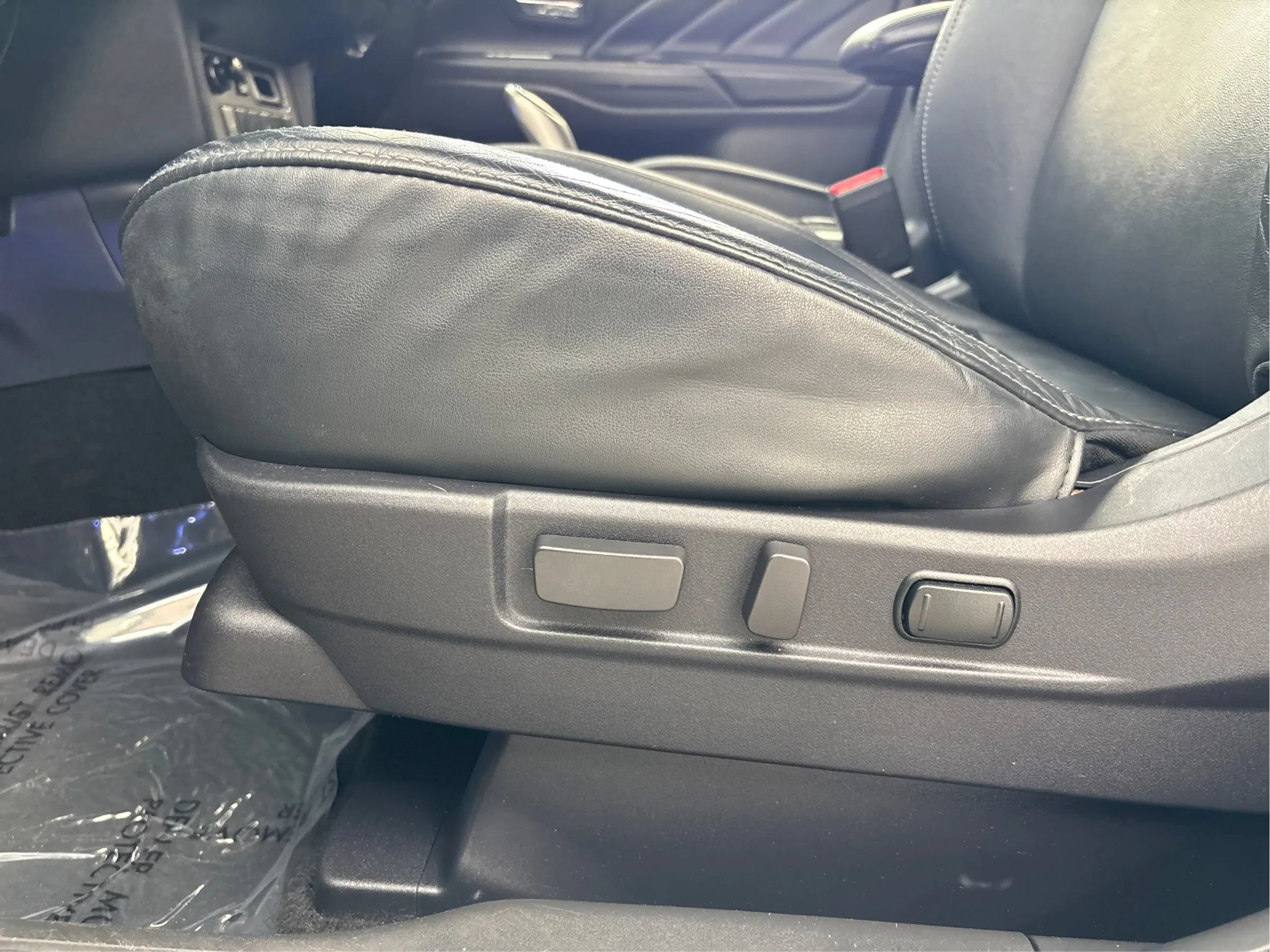 Used 2021 Mitsubishi Outlander SEL AWD/4WD image 24