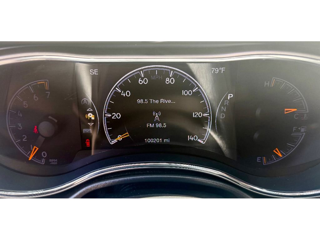 Used 2020 Jeep Grand Cherokee Laredo w/ 18" Wheel & 8.4" Radio Group image 14