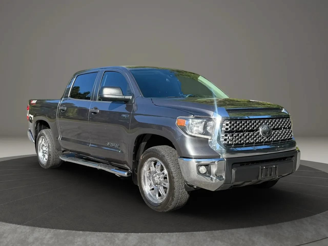Used 2020 Toyota Tundra SR5 w/ SR5 Upgrade Package AWD/4WD image 3