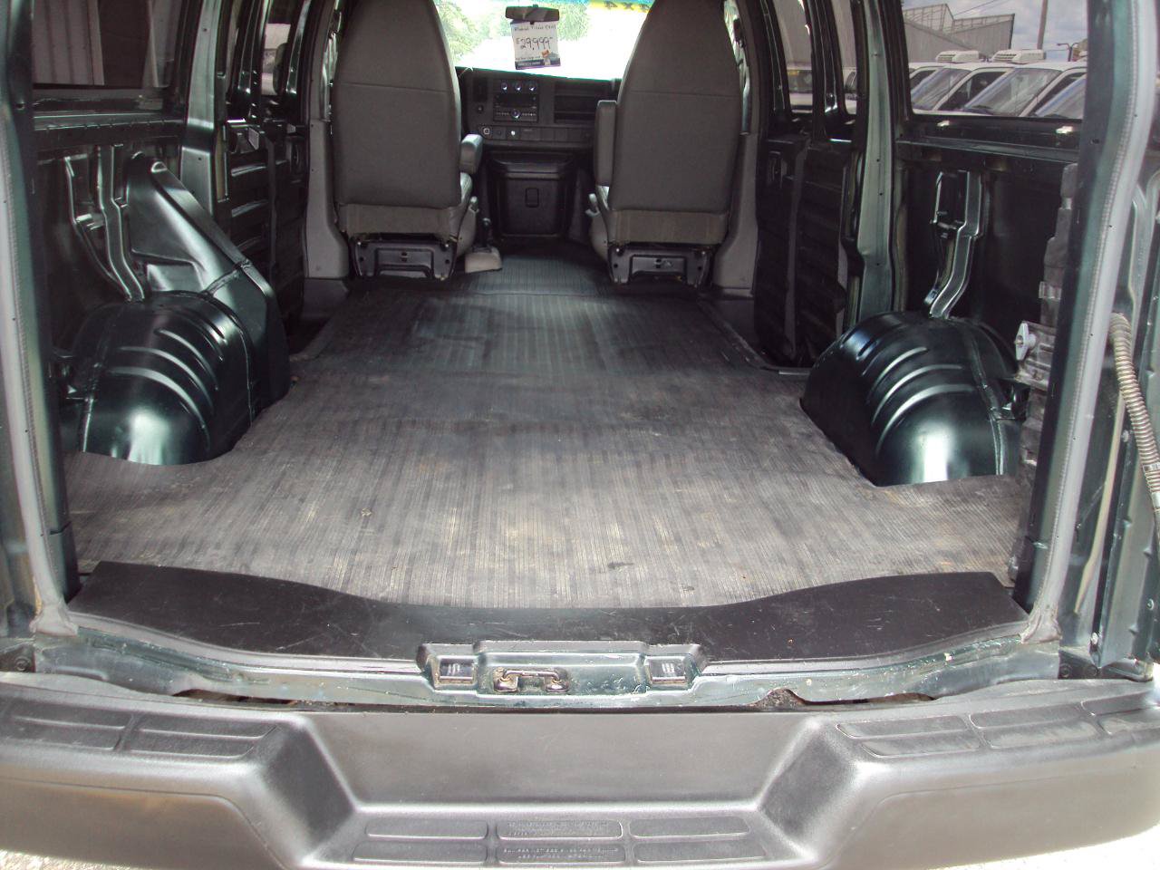 Used 2013 Chevrolet Express 1500 AWD image 8