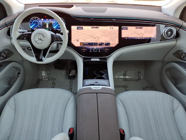 Certified 2023 Mercedes-Benz EQS 580 4MATIC SUV image 4