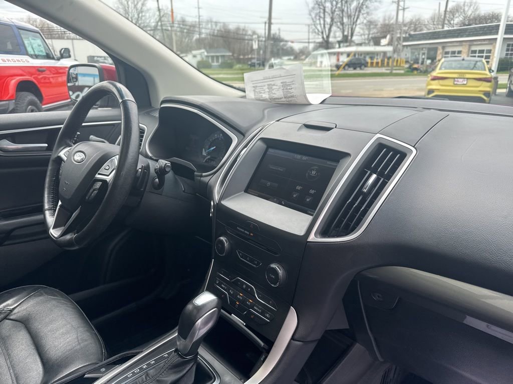 Used 2015 Ford Edge SEL w/ Equipment Group 201A image 34