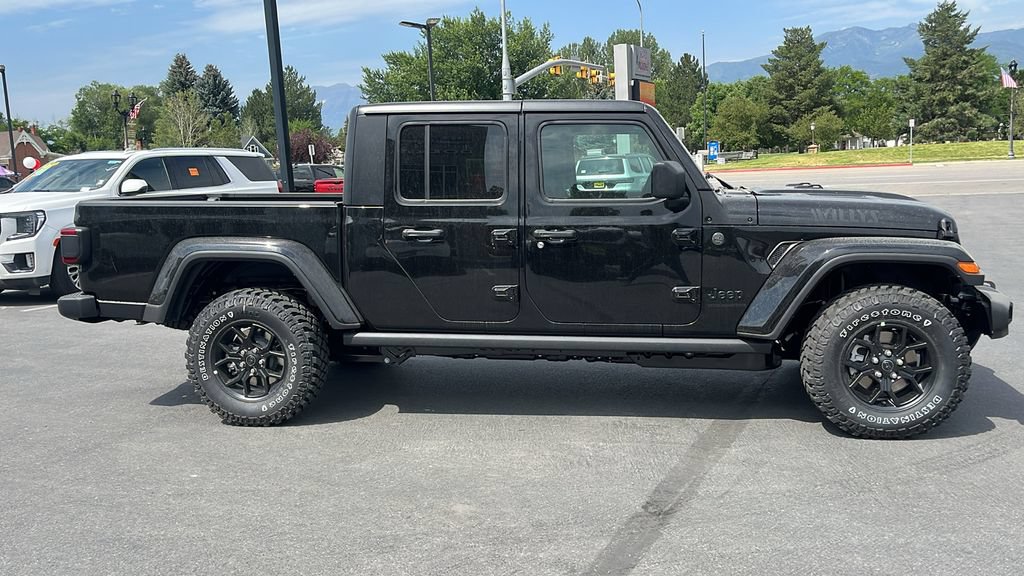 New 2026 Jeep Gladiator Sport AWD/4WD image 4