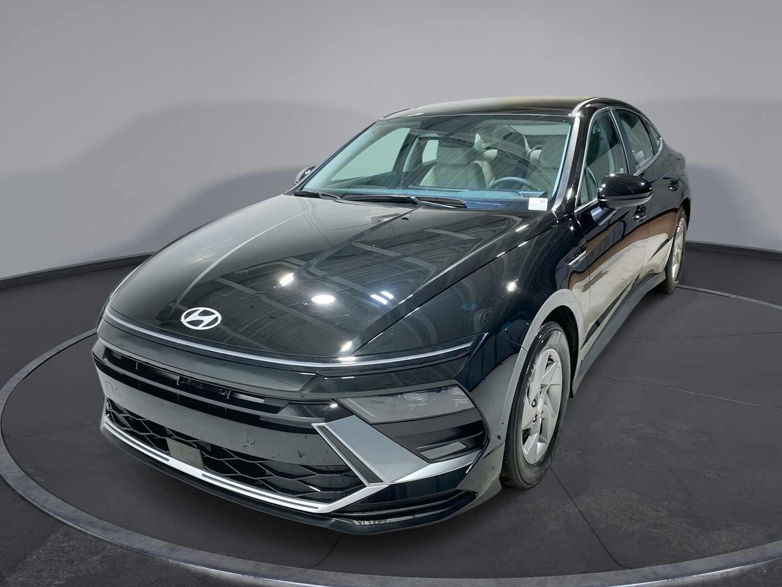 Used 2025 Hyundai Sonata SE FWD image 1