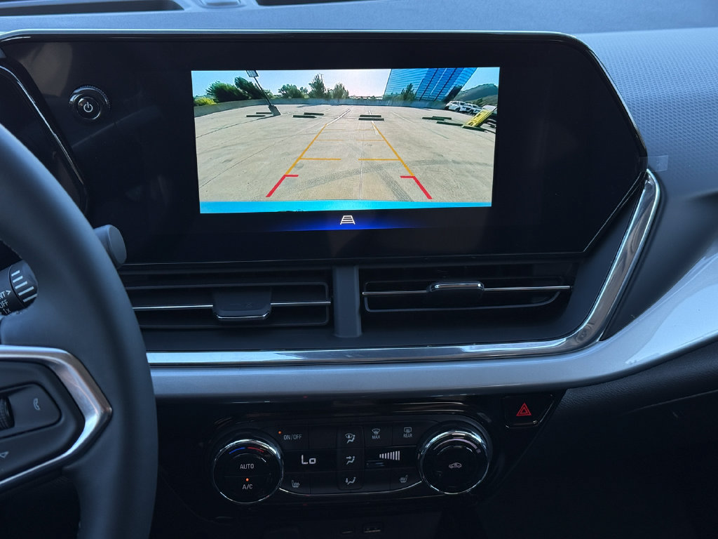 New 2026 Chevrolet Trax LT w/ LT Convenience Package FWD image 19