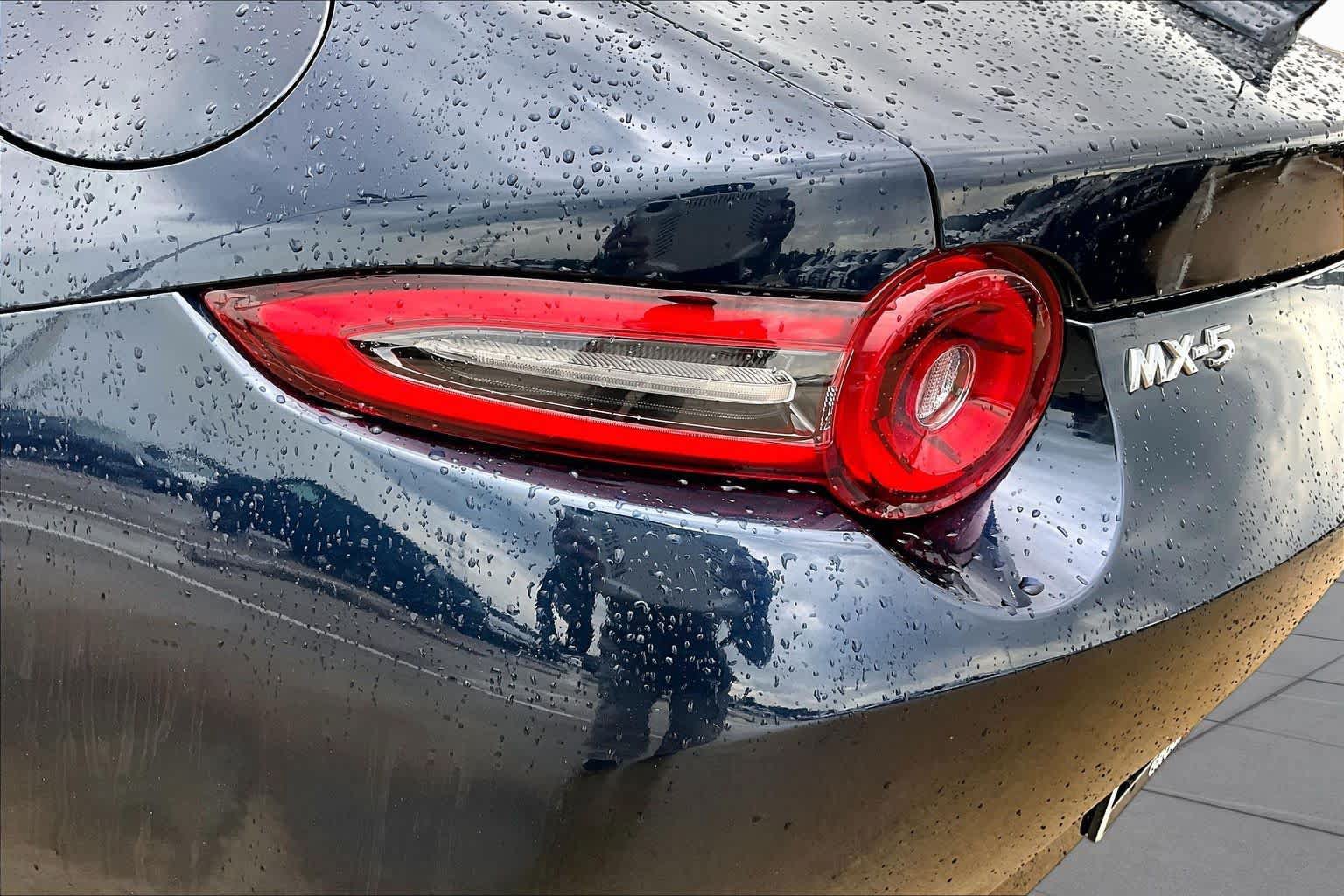 Used 2025 MAZDA MX-5 Miata RF Grand Touring RWD image 24