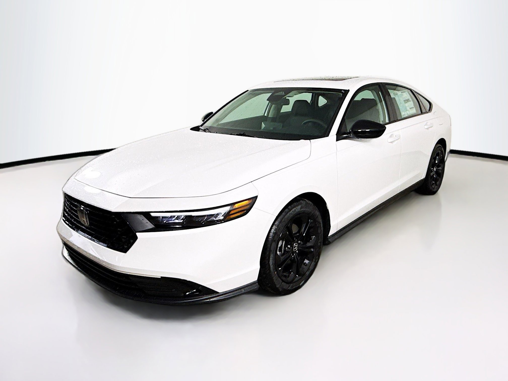 Certified 2025 Honda Accord SE image 4