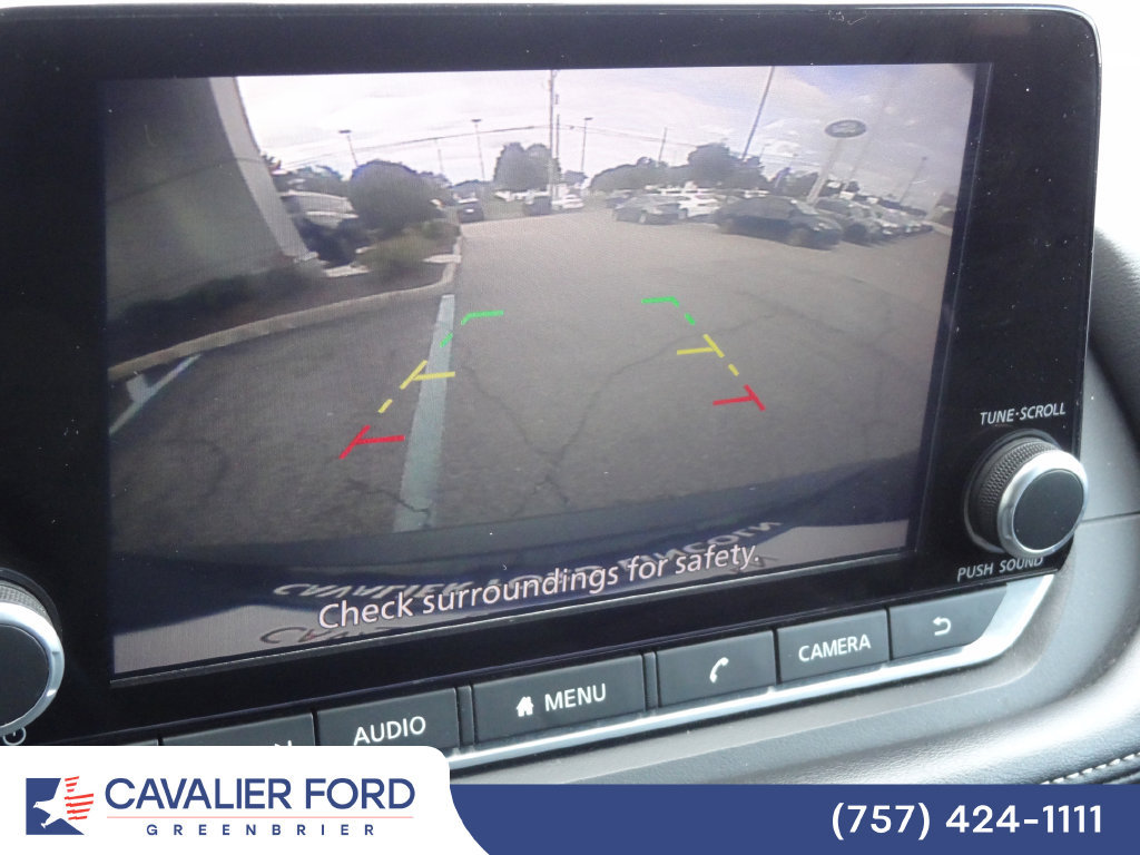 Used 2023 Nissan Rogue S AWD/4WD image 22