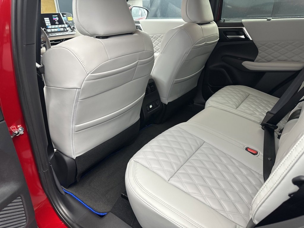 New 2025 Mitsubishi Outlander SEL image 28
